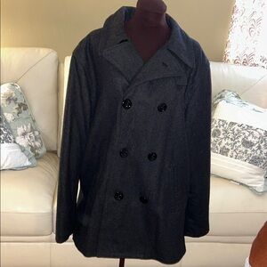 Men's dark gray Peacoat